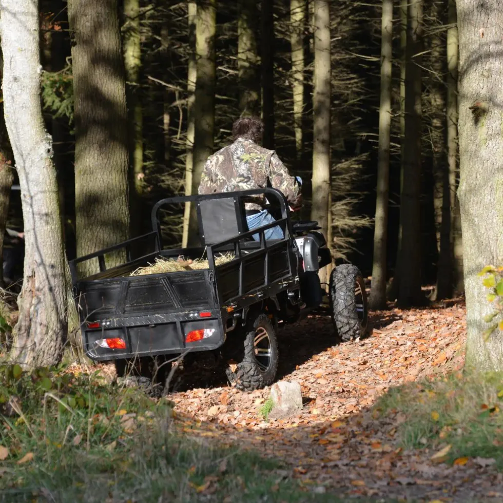 Quad towarowy ACCU - HECHT FARMIS